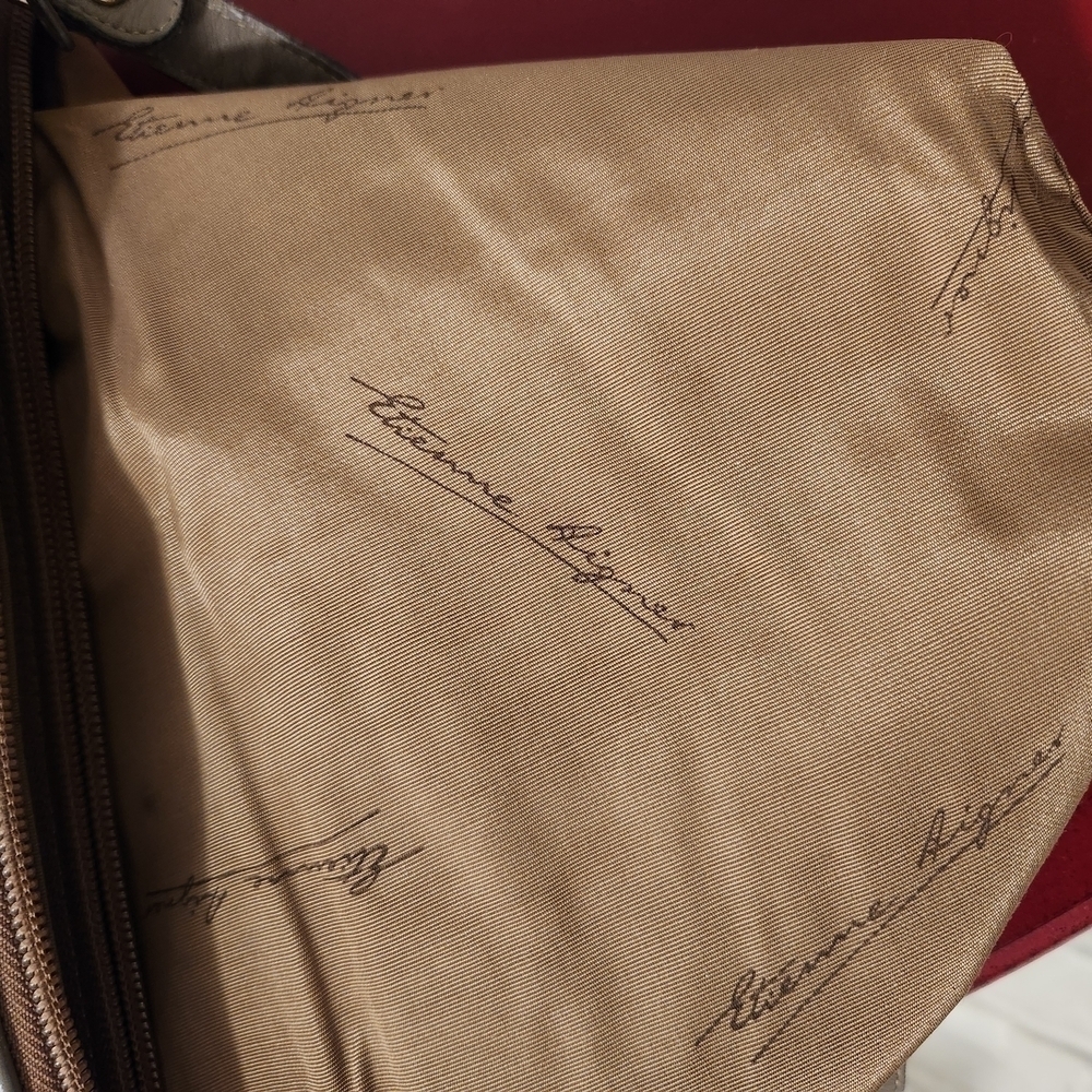 Etienne Aigner Brown Vintage Bag with Adjustable Strap and Zipper Closure - Picture 10 of 15